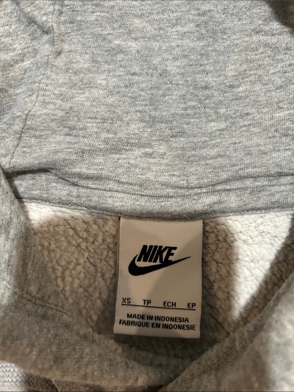 Men Sweater Subcategory Identification - Picture 2 of 2